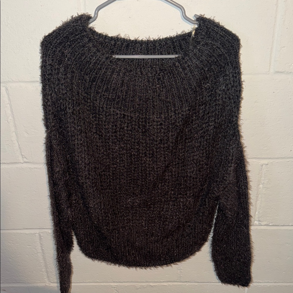 Elegant Black Women's Crew Neck Sweater